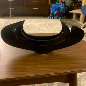 Selling this very unique shaped clay vase/display. Asking for $20 obo